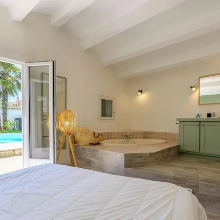 Lux With Private Pool La Couarde-sur-Mer